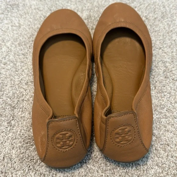 Tory Burch Women’s Tan Brown Leather Ballet Flats - Picture 2 of 6